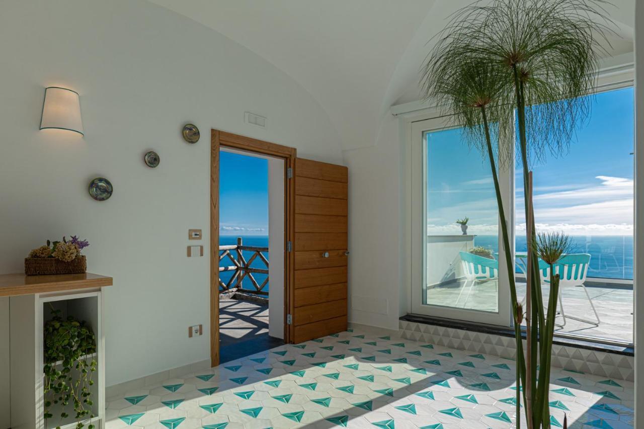 Petrea Lifestyle Suites Позитано Экстерьер фото